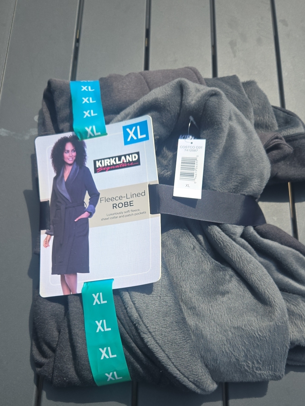 Kirkland Signature Fleece-Lined Robe in Dark Gray